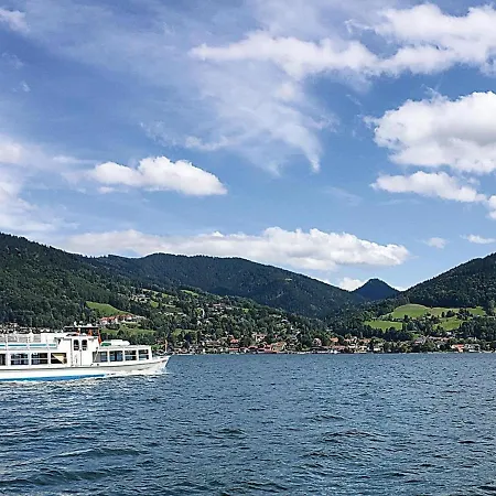 Daire Pretty Holiday In Dreamlike Setting Of Tegernsee *